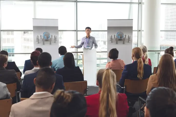 Tips Mengembangkan Keterampilan Public Speaking
