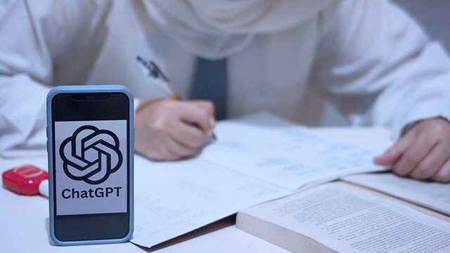 Manfaatan ChatGPT di Sekolah